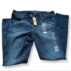 NWT American Eagle Women’s Skindigo Super Low Jeggings. Sz 14